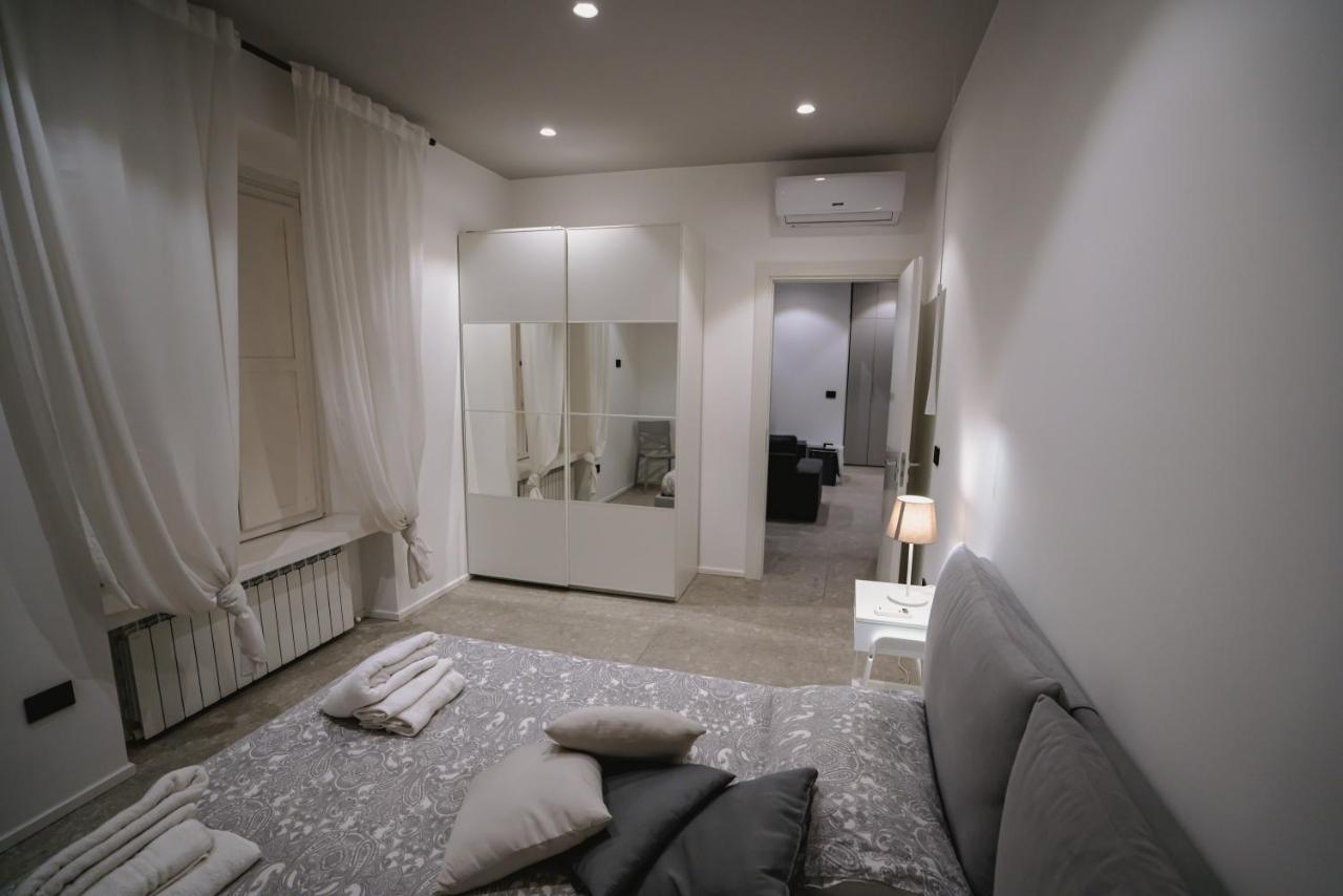 De Luca 6 Apartments Salerno Exterior photo